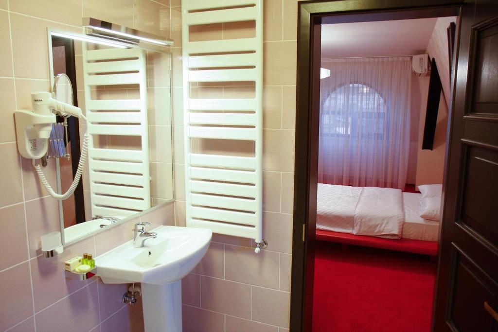 Hotel Anna Junior Zsilvásárhely Szoba fotó