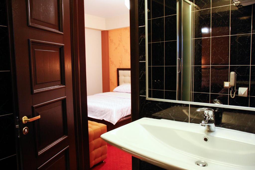Hotel Anna Junior Zsilvásárhely Szoba fotó