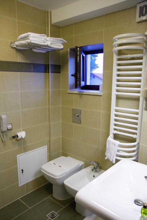 Hotel Anna Junior Zsilvásárhely Szoba fotó
