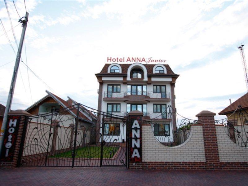 Hotel Anna Junior Zsilvásárhely Kültér fotó