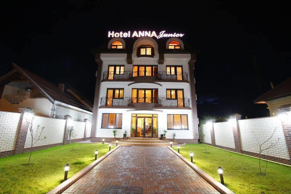 Hotel Anna Junior Zsilvásárhely Kültér fotó