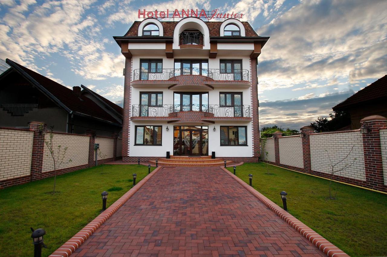 Hotel Anna Junior Zsilvásárhely Kültér fotó